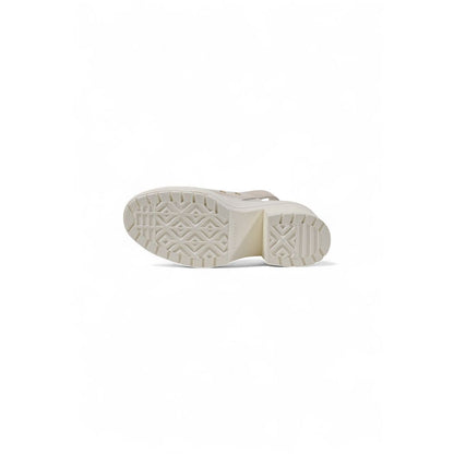 This High-Heel Pumps Heels by Converse for women in suede leather & rubber presents a effortlessly chic silhouette from the Women's Suede Leather & Rubber High-Heel Pumps Heels collection, featuring a effortlessly chic high-heel and effortlessly chic .