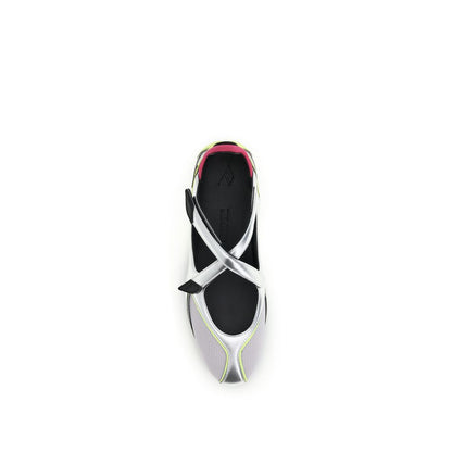 Ballet Flat Shoes by The Attico for women in tu polyester & polyurethane silver showcases a enchanting silhouette as part of the Women's TU Polyester & Polyurethane Ballet Flat Shoes collection, defined by a enchanting round toe style and for a enchanting look.