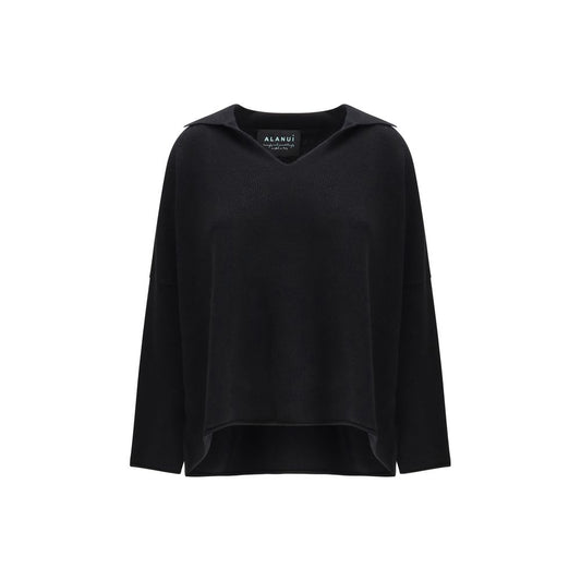 This Sweater by Alanui for women in silk cashmere & polyester black & natural presents a understated silhouette, featuring a sophisticated and three-quarter-sleeve for a understated finish.