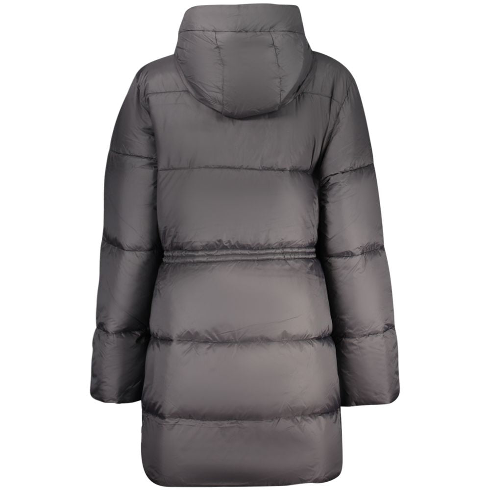 Vest by North Sails for women in polyester black features a chic silhouette, expertly detailed with a refined and premium pockets for a truly chic look.