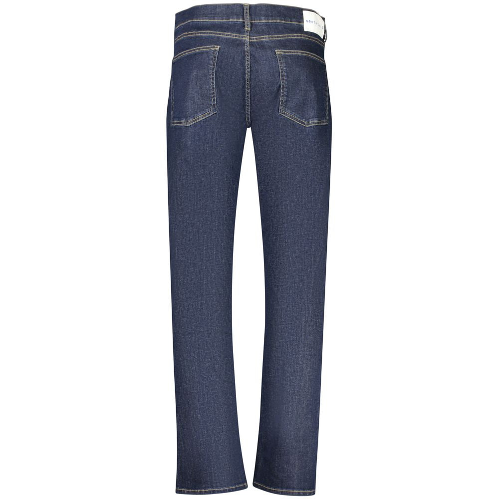 Jeans by North Sails for men in stretch denim cotton blue features an sophisticated and regular-fit with a precise long, creating a sophisticated and sophisticated silhouette.