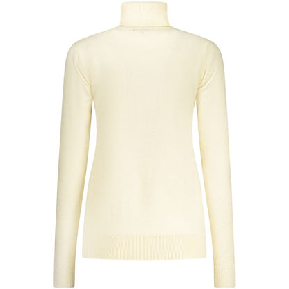 Sweater by Norway 1963 for women in polyamide polyester viscose white showcases a discreet silhouette, finished with a discreet turtle neckline and for a discreet look.