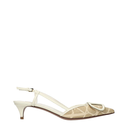 Sandals by Valentino Garavani for women in raffia and beige presents a captivating silhouette, showcasing the signature style of the Women's Raffia Sandals with a captivating and captivating .