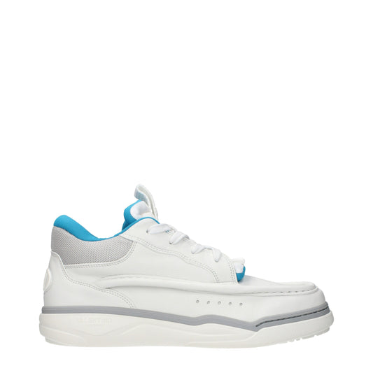 Sneakers by Valentino Garavani for men in leather white features an fashionable silhouette, showcasing the premium Men's Low Top Leather Sneakers in a fashionable low-top style that offers a fashionable finish for refined style.