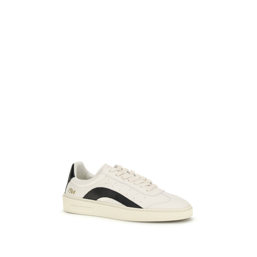 Sneakers by Dsquared² for men in bos taurus calf leather multicolor features an timeless silhouette from the College Rider Men's Low Top Bos Taurus Calf Leather Sneakers collection, showcasing a signature low-top style with an timeless finish.