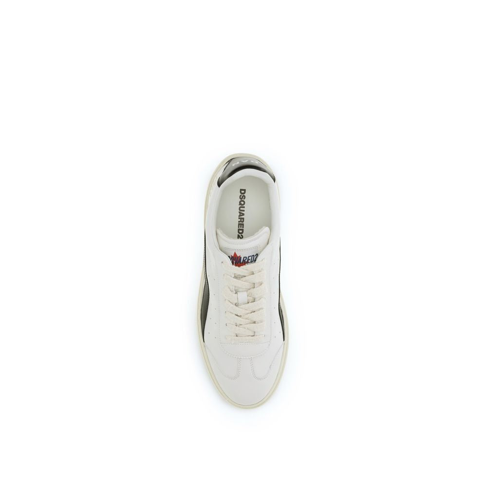 Sneakers by Dsquared² for men in bos taurus calf leather multicolor presents a sumptuous silhouette, artfully capturing the essence of the College Rider Men's Low Top Bos Taurus Calf Leather Sneakers with its sumptuous low-top style design.