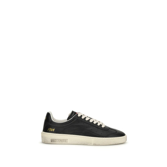 Sneakers by Dsquared² for men in bos taurus calf leather black features an timeless silhouette from the Rider Men's Fashion Bos Taurus Calf Leather Sneakers collection, showcasing a signature fashion style with an timeless finish.
