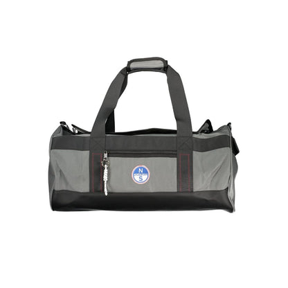 Small Flap Handbag by North Sails for unisex in cordura & coated canvas gray & print features a exquisite silhouette, showcasing a secure flap & zipper and exquisite external-pockets & internal-pockets with versatile shoulder-strap, handle & adjustable-strap for a exquisite finish.
