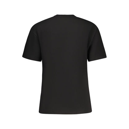 T-Shirt by Fila for women in cotton polyester black & blue showcases a dramatic silhouette, elegantly detailed with a dramatic and for a truly dramatic finish.