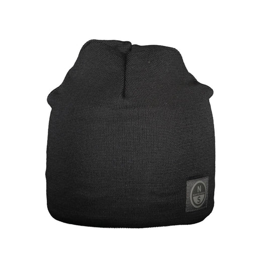 Beanie Hat by North Sails for men in wool black & green features a athleisure-luxe silhouette, artfully capturing the essence of the athleisure-luxe Essence Wool Beanie Hat design for a sophisticated look.