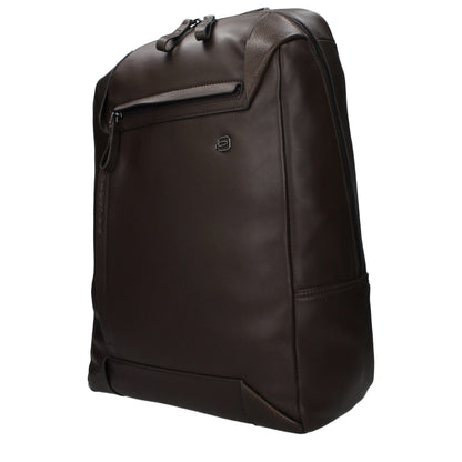 Backpack by Piquadro for men in leather brown features a architectural Leather Backpack design with a secure , ample , and versatile backpack-strap & adjustable-strap for a architectural finish.