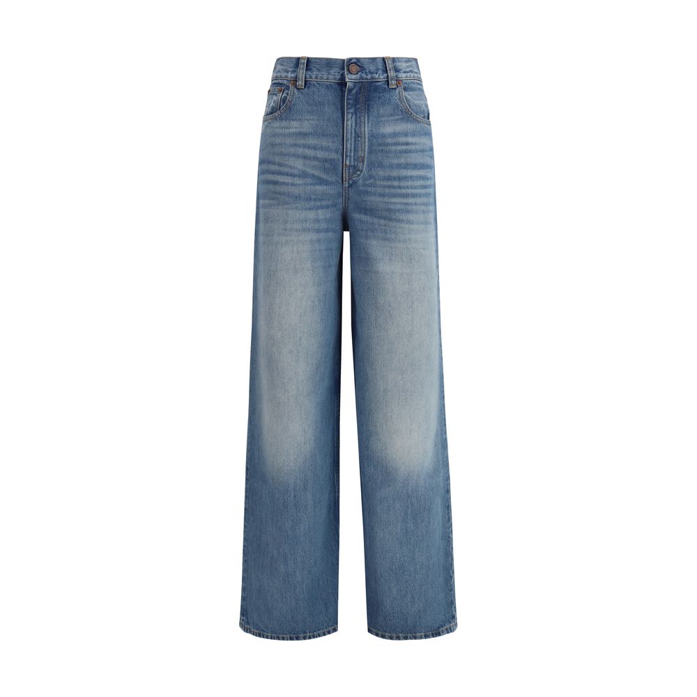 Jeans by Chloé for women in organic denim cotton & leather blue & signature features a refined silhouette with a refined wide & oversized, defined by a high rise and a refined long for a refined finish.