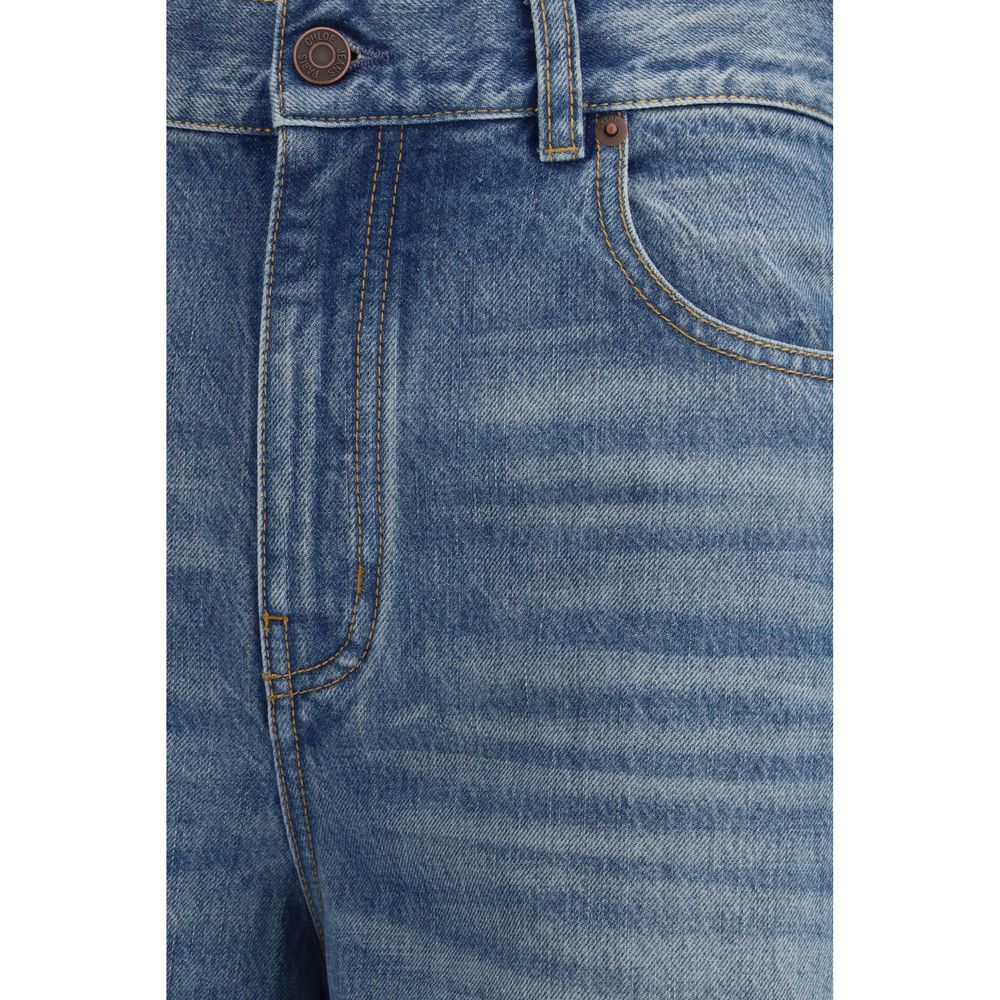 Jeans by Chloé for women in organic denim cotton & leather blue & signature presents a refined pantology silhouette, artfully defined by a refined pantology wide & oversized, long, and a sophisticated high rise.